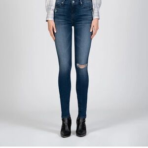 Black Orchid jean
Gisele High Rise Skinny - Bad Romance